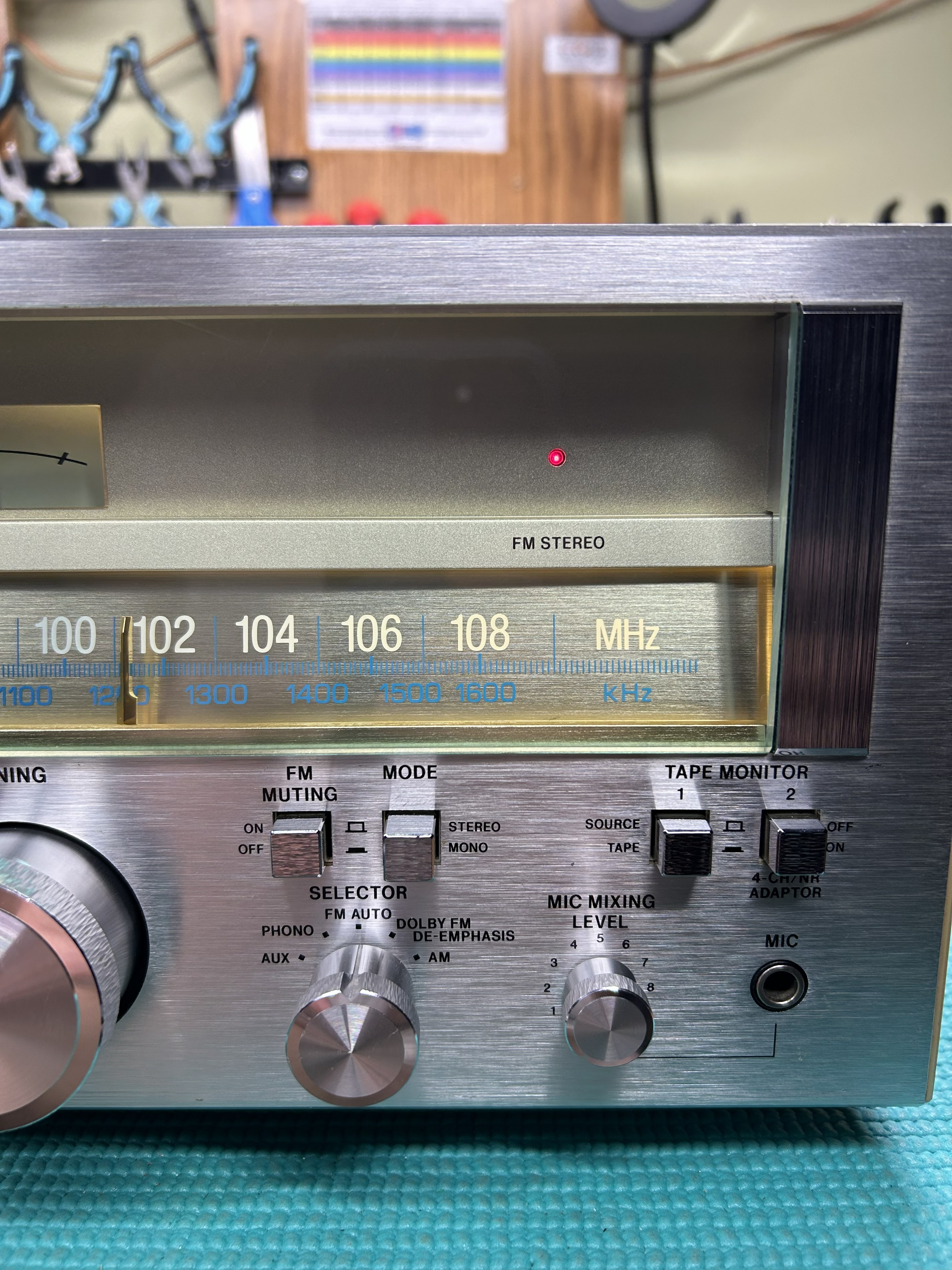 Right front detail of restored Sansui G-5000